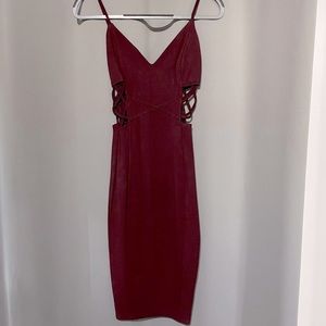 Brown crisscross detail on sides of waist dress